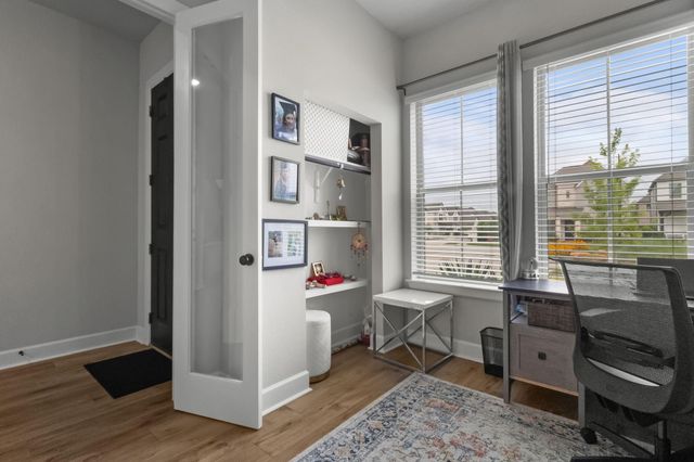 711 Prairie Falcon Drive, Arlington, TX 76005