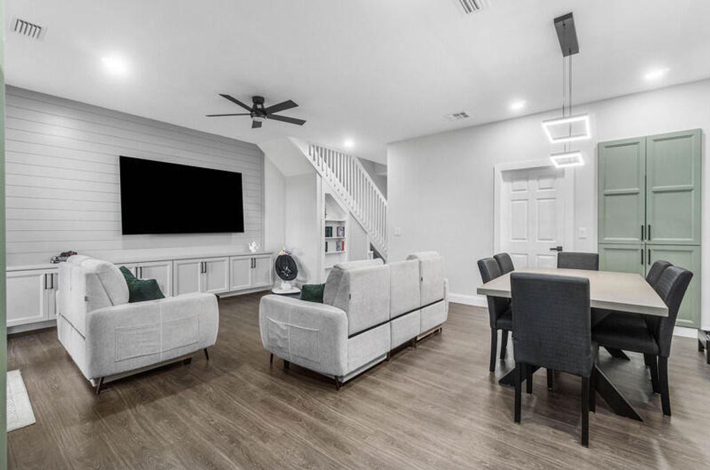 357 River Bluff Lane, Royal Palm Beach, FL 33411