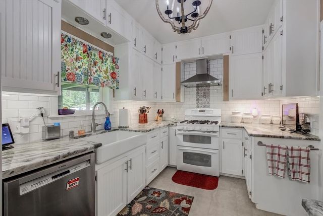 406 Virginia Street, Brazoria, TX 77422