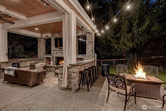 14423 SE 89th Place, Newcastle, WA 98059