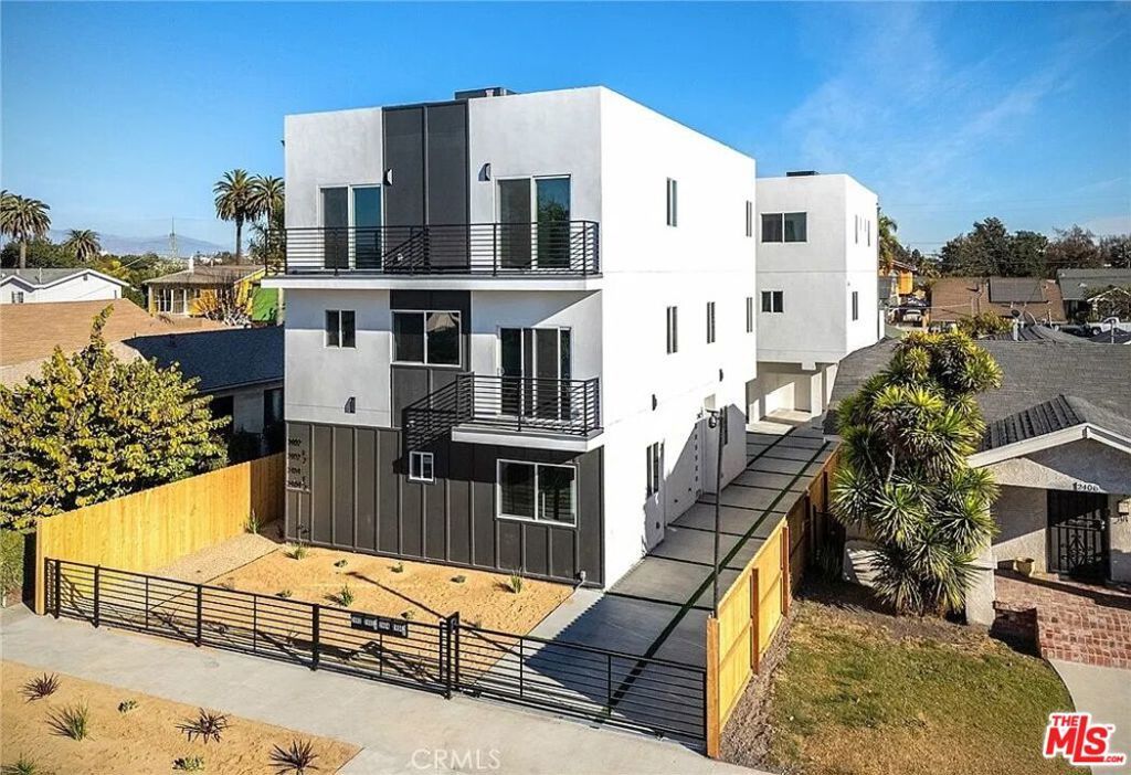 2630 W 17th Street, Los Angeles, CA 90019 — exterior