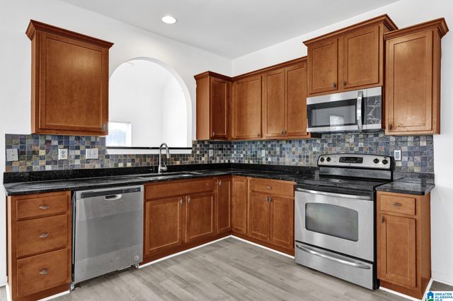 2048 KENSINGTON COURT, Calera, AL 35040