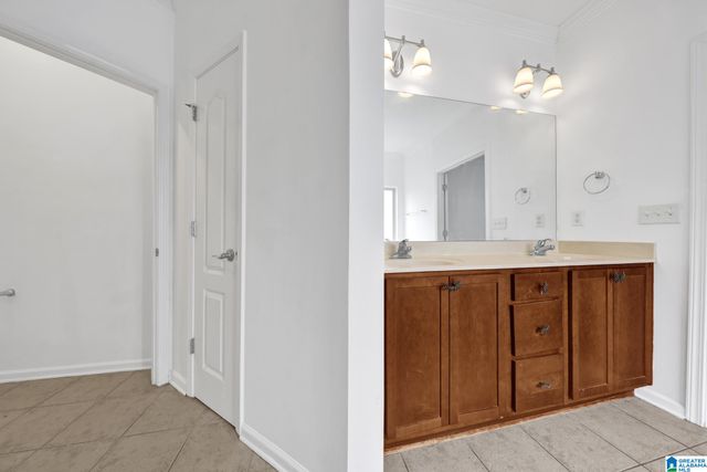 2048 KENSINGTON COURT, Calera, AL 35040