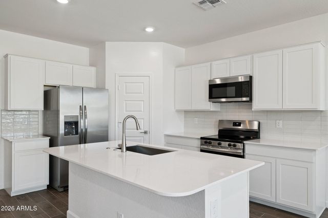 26049 W LYNNE Lane, Buckeye, AZ 85326