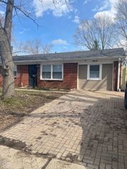 3919 Kivet Court, Indianapolis, IN 46235