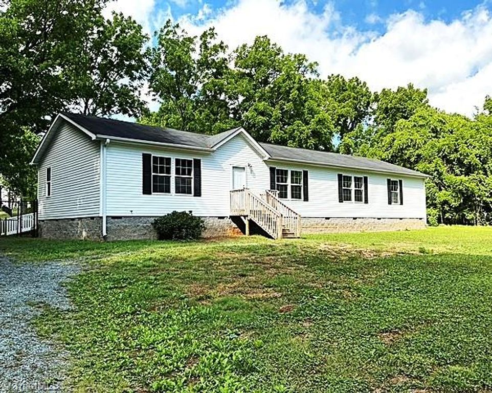 1819 Brier Lane, Graham, NC 27253