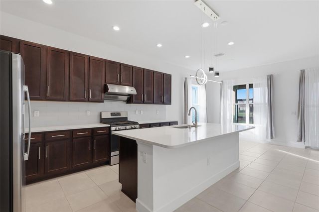 32801 TREE OF LIFE AVENUE, Wesley Chapel, FL 33543