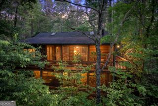 218 Bench Leg Road, Mineral Bluff, GA 30559