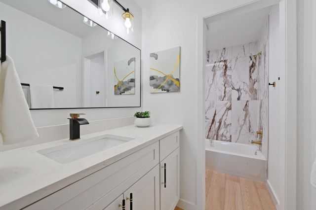 1017 Cripple Creek DR, Austin, TX 78758