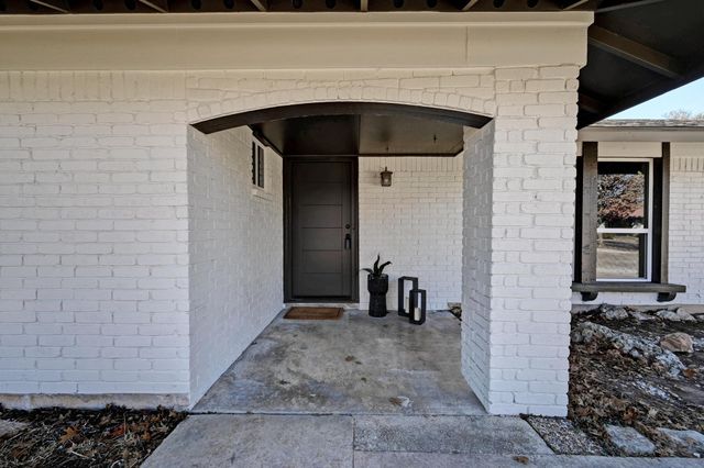 1017 Cripple Creek DR, Austin, TX 78758