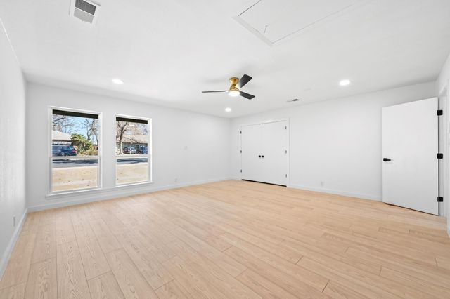 1017 Cripple Creek DR, Austin, TX 78758