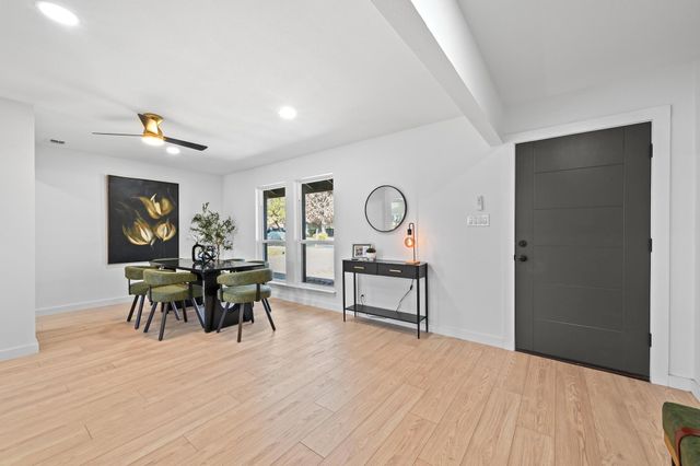 1017 Cripple Creek DR, Austin, TX 78758