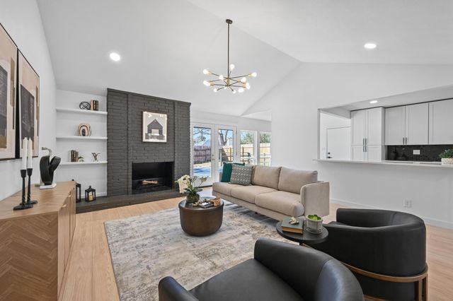 1017 Cripple Creek DR, Austin, TX 78758