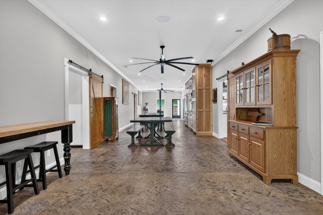 1355 Mitchell Rd, Pulaski, TN 38478