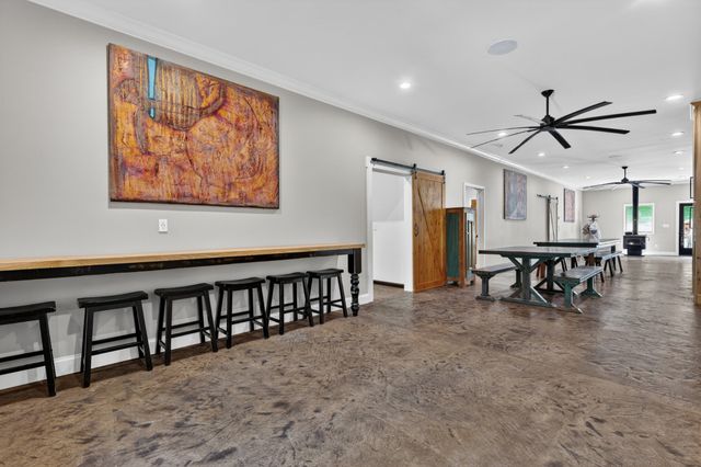 1355 Mitchell Rd, Pulaski, TN 38478