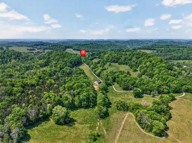 1355 Mitchell Rd, Pulaski, TN 38478