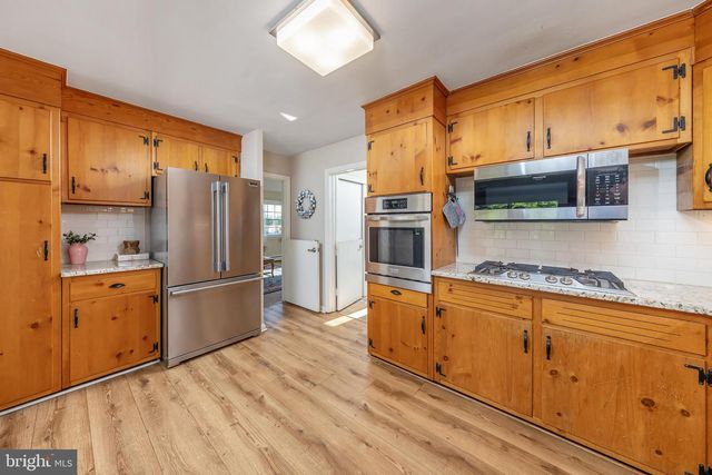 65 PAULSBORO RD, Swedesboro, NJ 08085