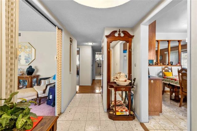 301 E Buckthorn Street, Inglewood, CA 90301