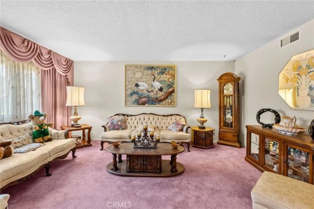 301 E Buckthorn Street, Inglewood, CA 90301