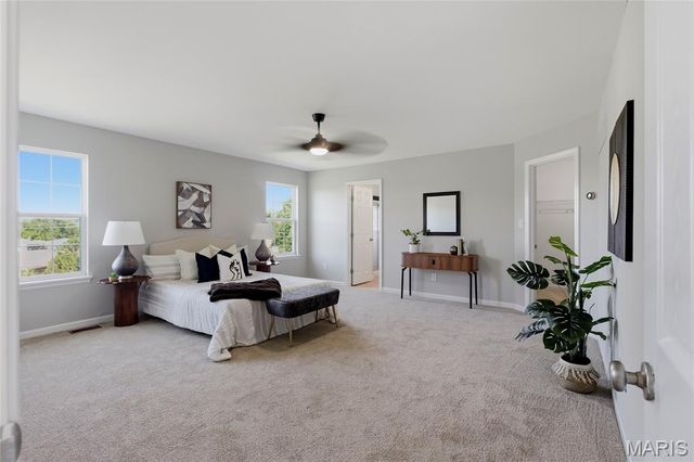 9923 Vicksburg Siege Court, St Louis, MO 63123