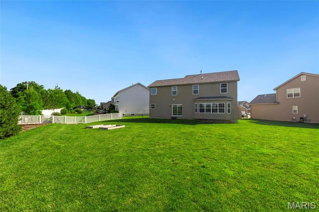 9923 Vicksburg Siege Court, St Louis, MO 63123