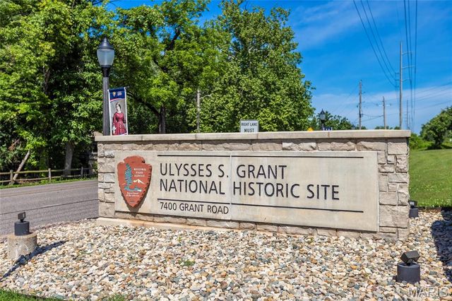 9923 Vicksburg Siege Court, St Louis, MO 63123