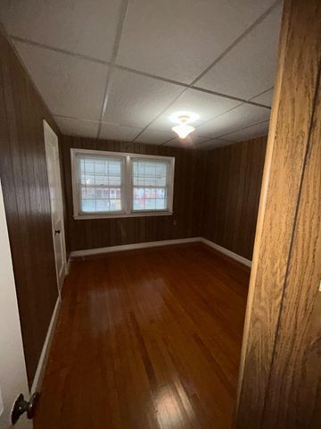 1106 ANGLESEA ST, Baltimore, MD 21224