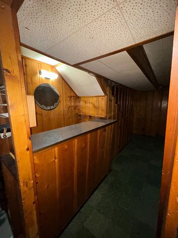 1106 ANGLESEA ST, Baltimore, MD 21224