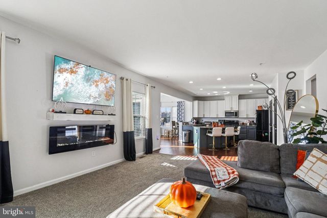 3433 LINDEN GROVE DR, Waldorf, MD 20603