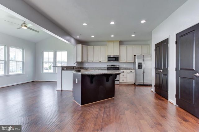 3433 LINDEN GROVE DR, Waldorf, MD 20603