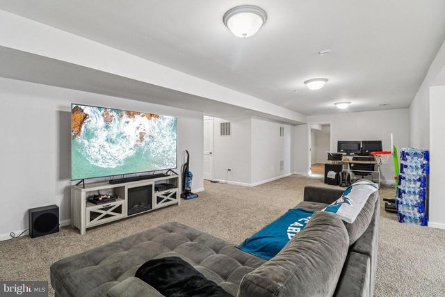 3433 LINDEN GROVE DR, Waldorf, MD 20603