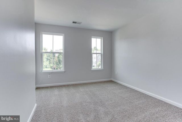 3433 LINDEN GROVE DR, Waldorf, MD 20603