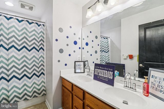 3433 LINDEN GROVE DR, Waldorf, MD 20603