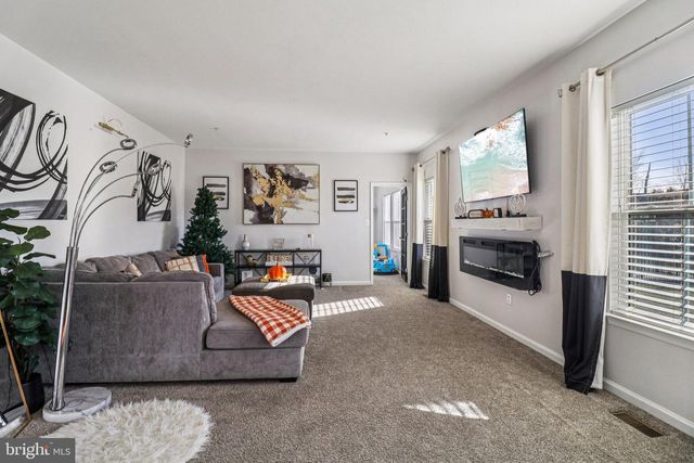 3433 LINDEN GROVE DR, Waldorf, MD 20603