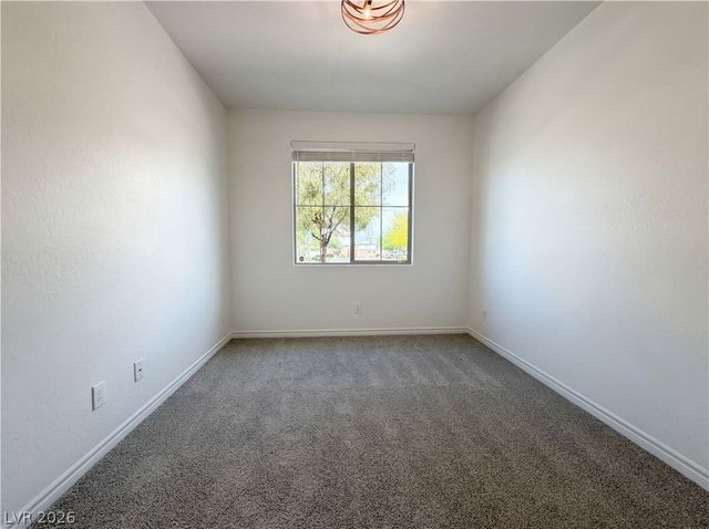 7779 Harthill Park Avenue, Las Vegas, NV 89113