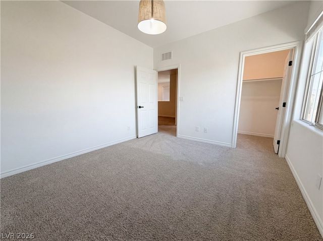 7779 Harthill Park Avenue, Las Vegas, NV 89113