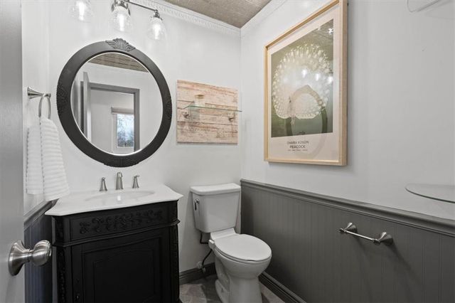 7909 Swarner Street, Lenexa, KS 66219