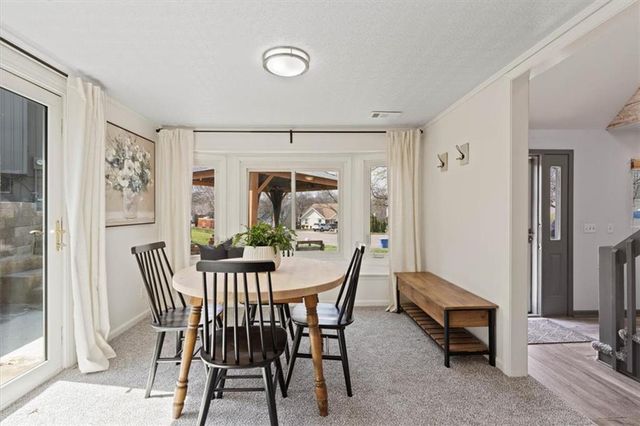 7909 Swarner Street, Lenexa, KS 66219