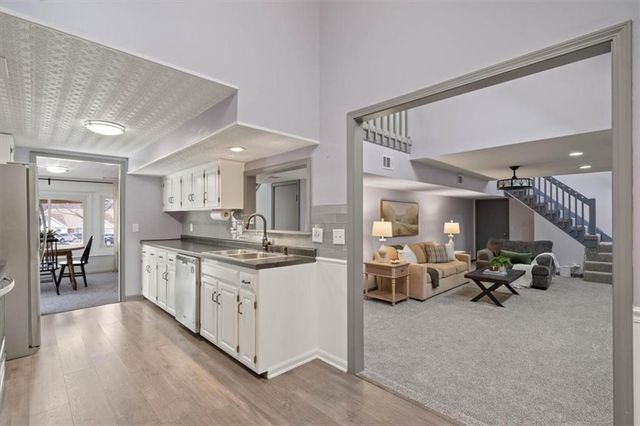 7909 Swarner Street, Lenexa, KS 66219