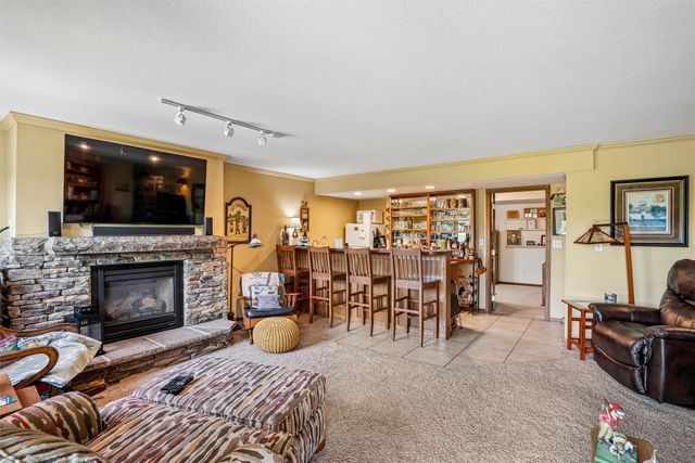 619 Trail Ridge Road, Indianola, IA 50125