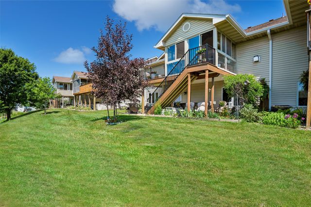 619 Trail Ridge Road, Indianola, IA 50125