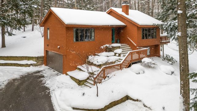2991 Ojibwa Trail, Peninsula Twp, MI 49686