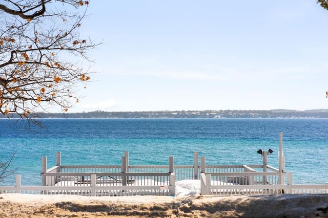 2991 Ojibwa Trail, Peninsula Twp, MI 49686