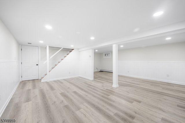 66 Sutton Trl, Hopatcong Boro, NJ 07843