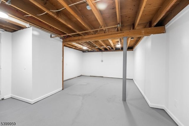 66 Sutton Trl, Hopatcong Boro, NJ 07843