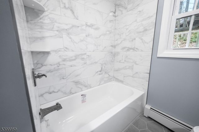 66 Sutton Trl, Hopatcong Boro, NJ 07843