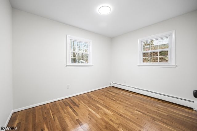 66 Sutton Trl, Hopatcong Boro, NJ 07843