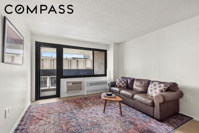 90 Gold St Apt 14J, New York City, NY 10038