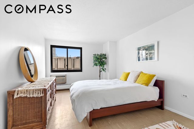90 Gold St Apt 14J, New York City, NY 10038