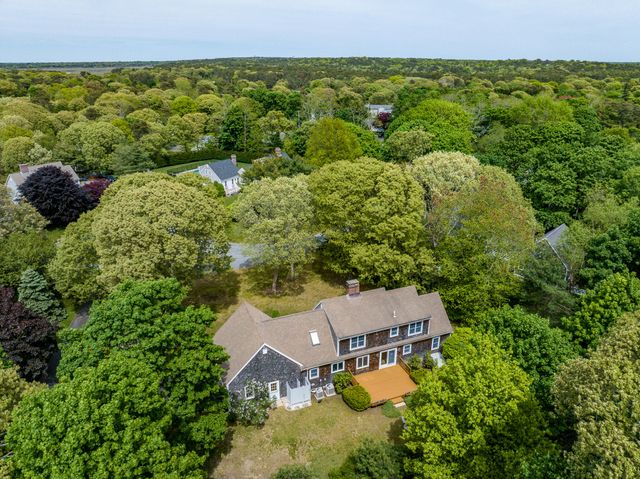 19 Elmcroft Way, Yarmouth Port, MA 02675